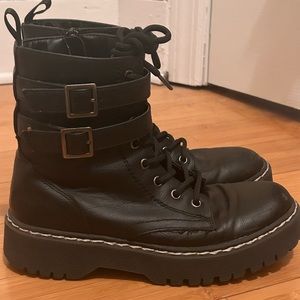 Black combat boots size 7